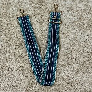 Elegant Blue and Green Bag Strap